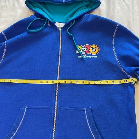 WALT DISNEY WORLD 2020 Blue XL‎ Zip Up Character Hoodie Disney Parks Graphic - Picture 3 of 10